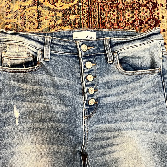 FINAL PRICE DROP Vervet Light Wash Jeans - Picture 6 of 8